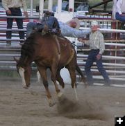 Bronc Ride. Photo by Pinedale Online.