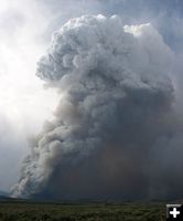 Huge smoke column. Photo by Dawn Ballou, Pinedale Online.