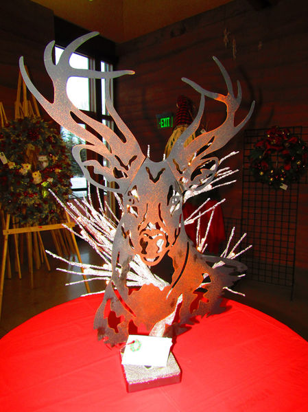 Metal Deer. Photo by Dawn Ballou, Pinedale Online.