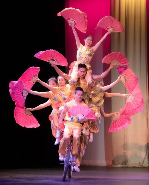 Peking Acrobats. Photo by Arnold Brokling.