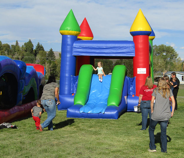 Bouncy House. Photo by Dawn Ballou, Pinedale Online.