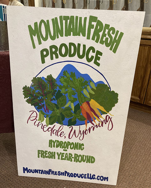 Mountain Fresh Produce. Photo by Dawn Ballou, Pinedale Online.