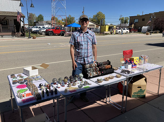 JB Fossils and Minerals. Photo by Dawn Ballou, Pinedale Online.