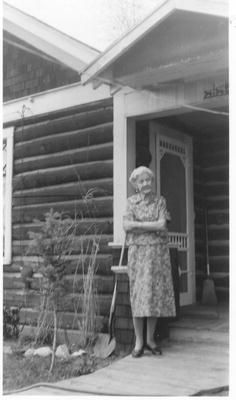 Sadie Hall. Photo by Museum of the Mountain Man.