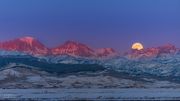 Moon Rise. Photo by Dave Bell.